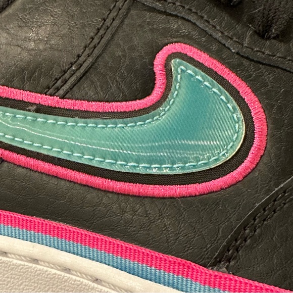 NIKE AIR FORCE 1 LOW SPORT NBA BLACK BLUE GALE LASER FUCHSIA NEON SIZE 10.5 - Picture 8 of 16